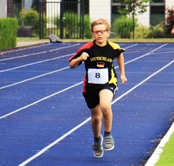 Foto von Jannik beim 800-m-Lauf