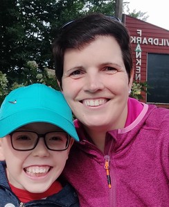 Foto von Frau Sutholt und Sohn Anton