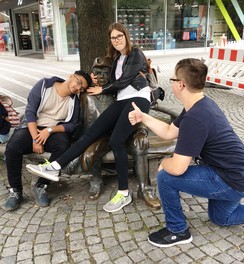 Gruppenfoto mit einem ehemaligen Kieler Bürgermeister